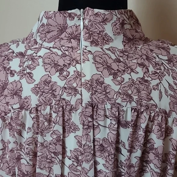 Ivy City Co Brynley Dress in Pink Size 1X - Picture 5 of 11